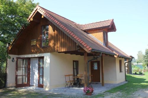 Hinterjessen Apartamento | Gemütliches Doppelzimmer in Landhaus mit Garten und Terrasse