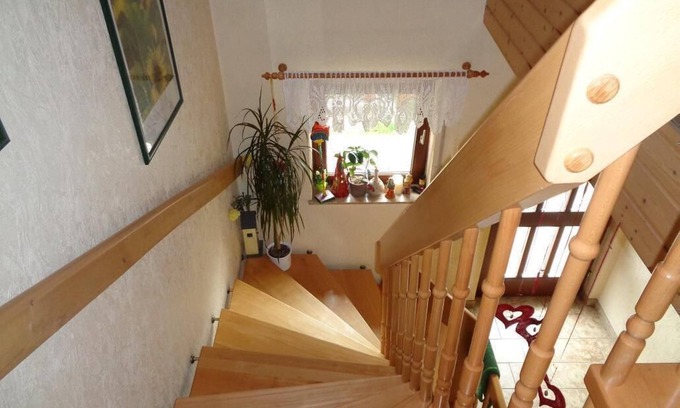 Eussenheim Apartamento | Acogedora casa de vacaciones (80 m2) con balcón y alojamiento gratuito para niños menores de 6 años.