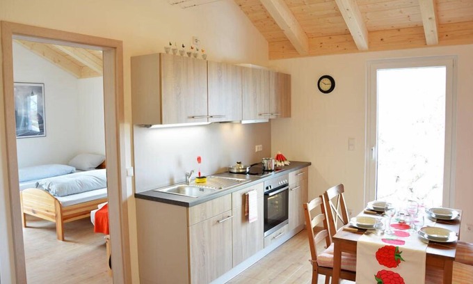 Zirndorf Apartamento | Acogedora casa de vacaciones (65 m²) con balcón y conexión inalámbrica a internet gratuita.