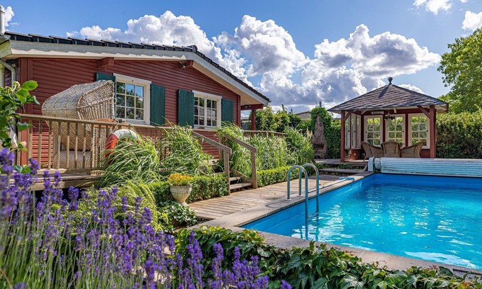 Bunsdorf Casa | Gemütliches Ferienhaus mit Pool und Sauna Direkt am Wittensee für bis zu Acht Pe