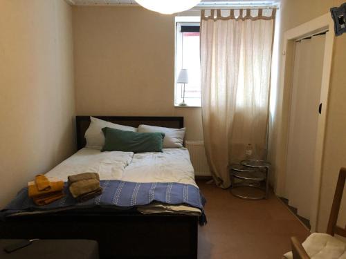Krempe Casa | Gemütliches möbliertes Zimmer mit Gartenzugang in Krempe nahe Hamburg