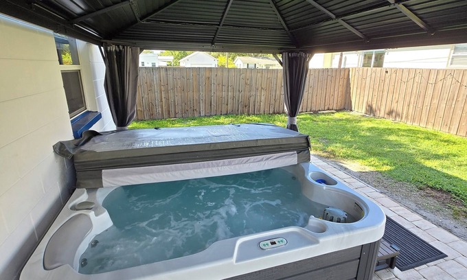 St. Petersburg - Clearwater Casa | Gem in Central Location to Dtown St Pete and Tampa