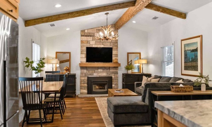 Tahoe Valley Cabina | Gem in South Lake Tahoe Eagle Point