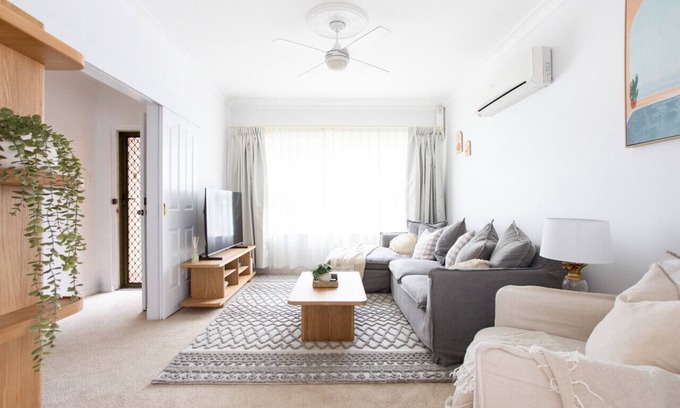 Glenelg East Casa | Gem on Sixth - Beach - WiFi - Tram