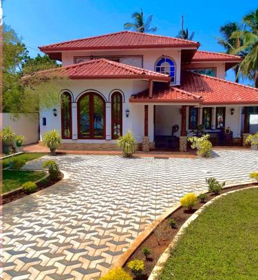 Uswetakeiyawa Casa | Gemlita Villa in Uswetakeiyawa