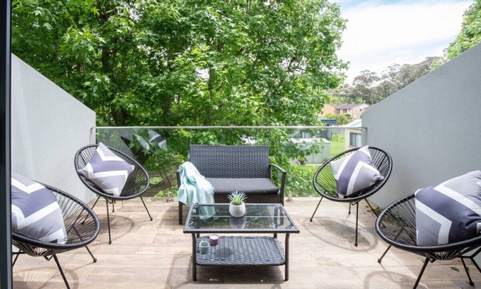 North Batemans Bay Casa | Generous 2-Bed Townhouse With A Private Balcony
