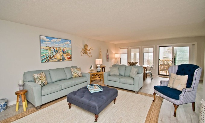 Pine Knoll Shores Condominio | Genesis 7, Oceanside Townhouse Condo in Pine Knoll Shores, NC!