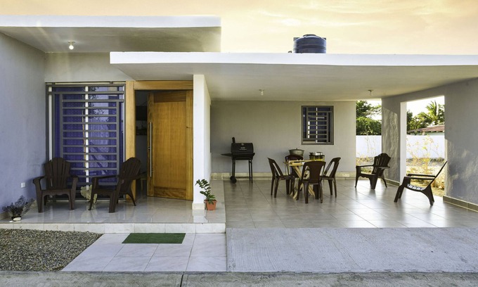 Monte Cristi Casa | Genesis House 3 bedrooms 2 bath w 2 car garage