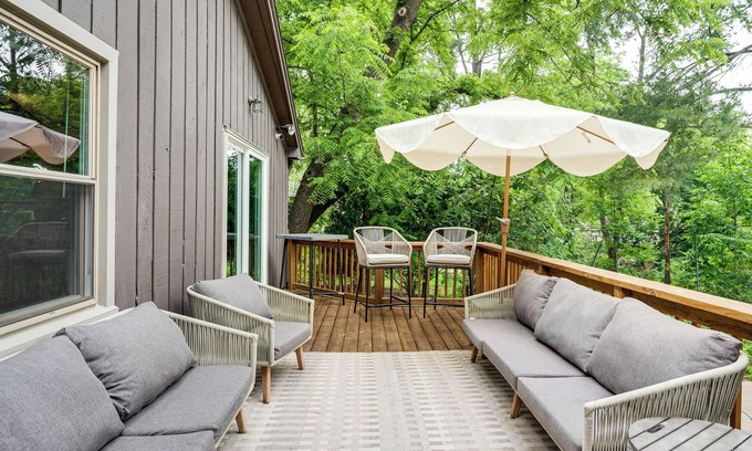 Williams Bay Casa | Geneva Lake Adventures: Family Retreat w/ Patio