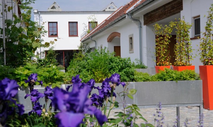 Halbturn Hotel | Genuss Am Hof