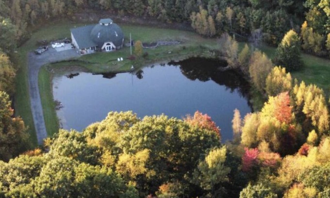 Waymart Casa | Geodesic Dome Lakefront Retreat - Childhood Home of a Paralympic Gold Medalist