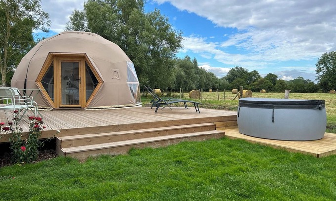 Favieres Cabina | Geodesic dome with spa in the Baie de Somme