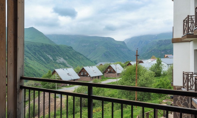 Kazbegi Hotel | Geography Hotel