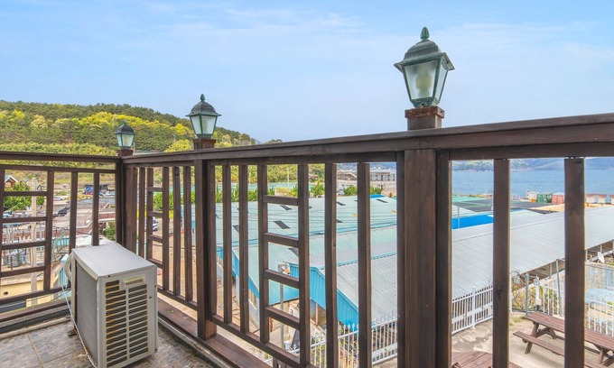 Irun-myeon Casa | Geoje Evergreen&pinetree Pension