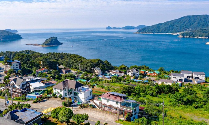 Irun-myeon Casa | Geoje Mangyang Pension
