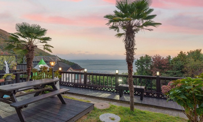 Geoje Casa | Geoje Yeoul Pet-friendly Pension