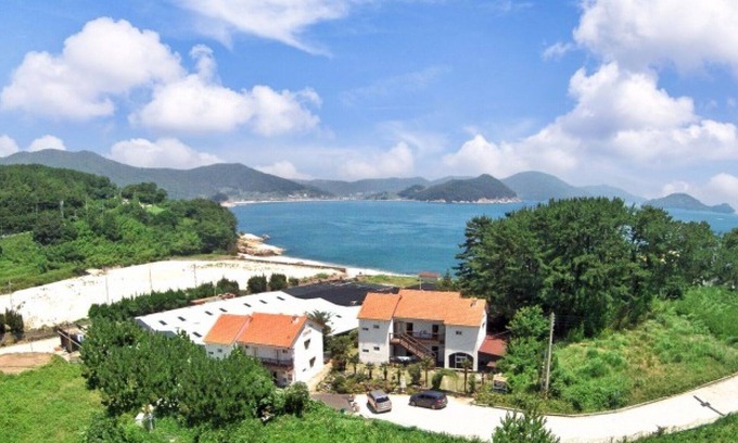Irun-myeon Casa | Geojedo Evergreen Pension