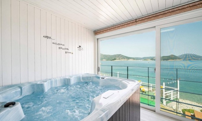 Irun-myeon Casa | Geojedo Merveille Pension