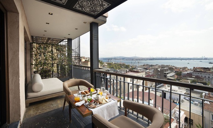 Galata Hotel | Georges Hotel Galata