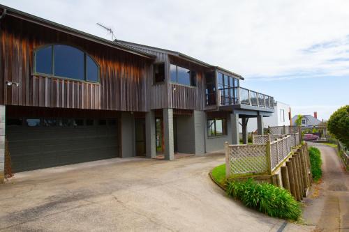 New Plymouth Casa | Georges New Plymouth Central