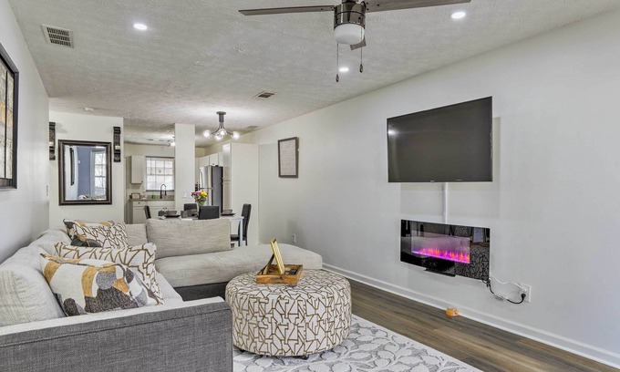 Conyers Cabaña | Georgia Getaway w/ Fireplace & Fenced-In Yard