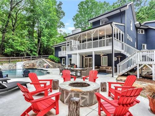Flowery Branch Casa | Georgia Lakeside Getaway with Private Pool