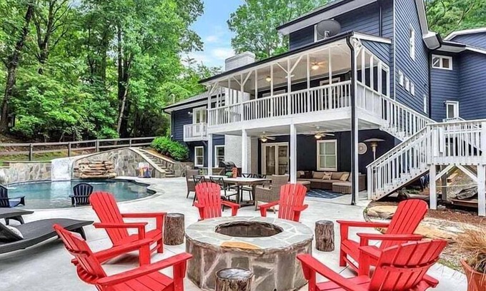 Flowery Branch Casa | Georgia Lakeside Getaway with Private Pool
