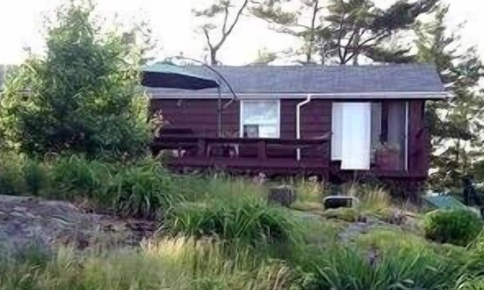 The Archipelago Cabaña | Georgian Bay Cottage Rentals - Mactier, Ontario