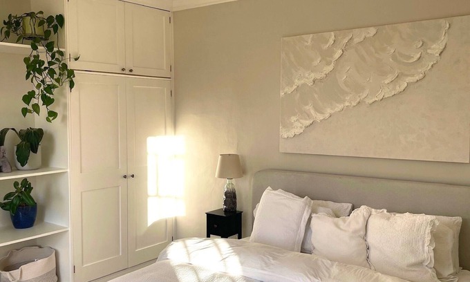 Birch Otro | Georgian Farmhouse in the rural English countryside, less than 1hr from London