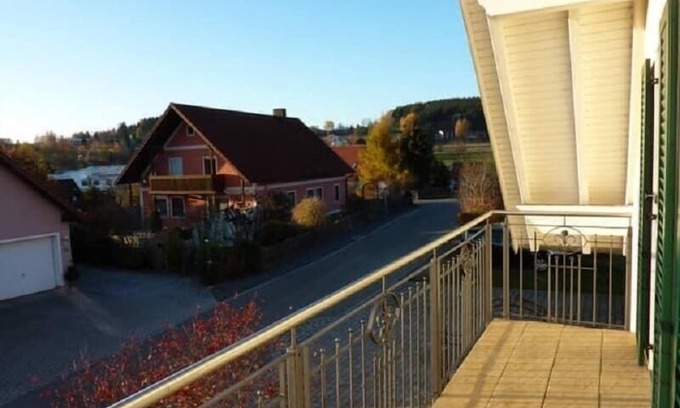 Schoensee Apartamento | Amplio apartamento de 70 m2 con balcón, para 3 personas.