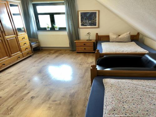 Dargun Apartamento | Geräumige Wohnung in Dargun mit Pool, cleaning included
