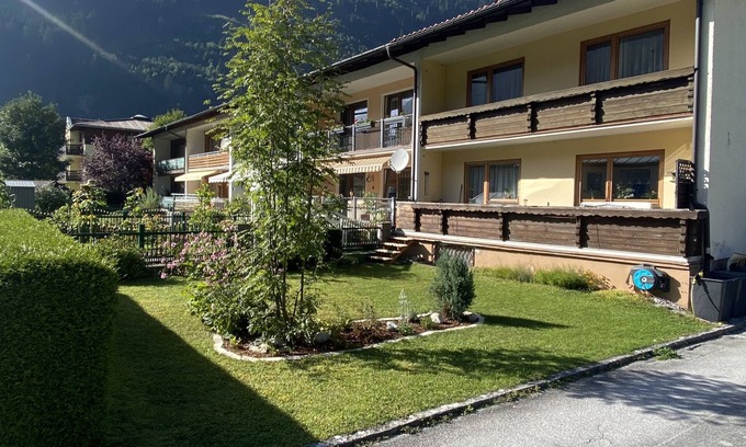 Bockstein Apartamento | Geräumiges Appartement mit Sensationellem Ausblick
