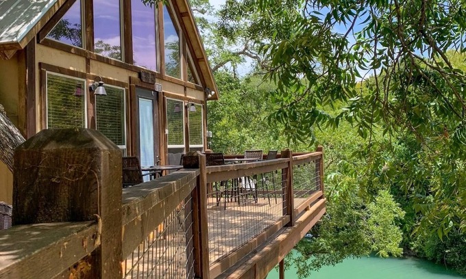 Seguin Casa | Geronimo Creek Retreat