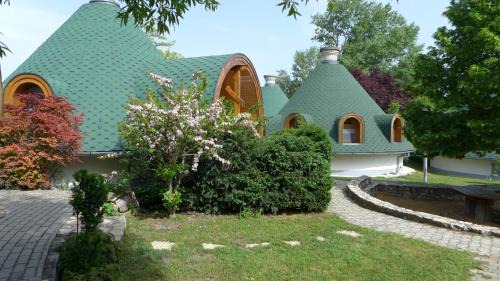 Balatonudvari Apartamento | Gesztenye Nyaralópark