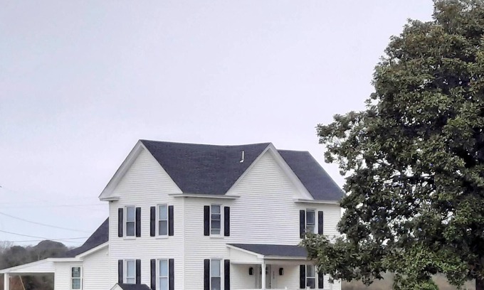 Cape Charles Casa | Get Away From It All With 4 bedrooms and Two Full Baths