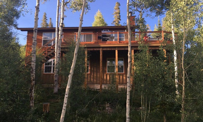 Wildernest Casa | ¡Aléjate de las montañas! Hermosa casa - impresionantes vistas!