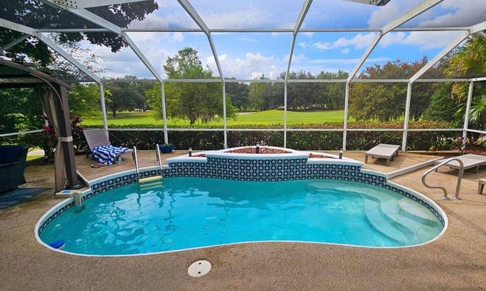 The Villages Casa | You can have it all - Private Pool, Jacuzzi, Golf View, & Golf Cart!