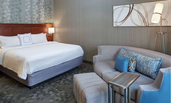 Brookfield Hotel | Get Ready for Blissful Getaway! 4 Convenient Units, Indoor Pool, Pets Allowed!
