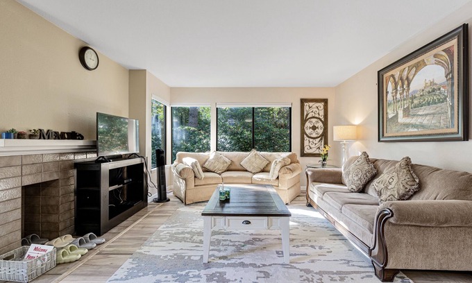 Northwest Bellevue Condominio | Getaway in Downtown Bellevue, WA