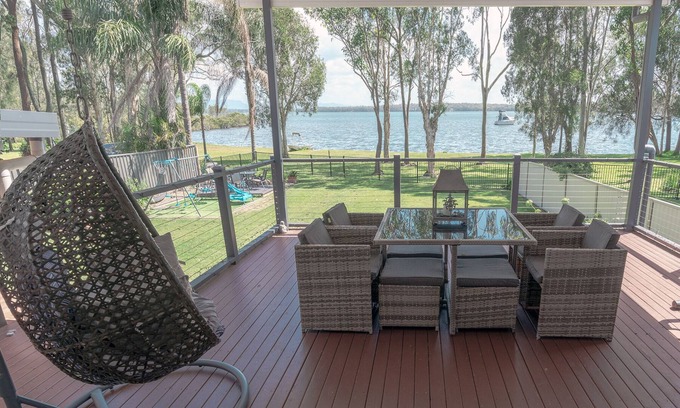 Chain Valley Bay Casa | Getaway Lakefront environmental House with Kayaks Water Views