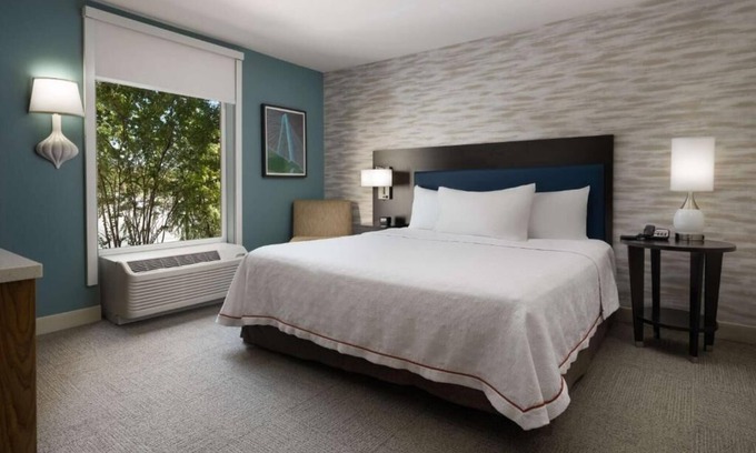 North Charleston Hotel | Getaway to Charleston Bliss! Outdoor Pool, Free Parking and Free Hot Breakfast