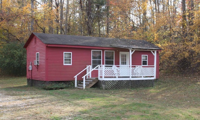 Waynesboro Cabina | Getaway to the Red House