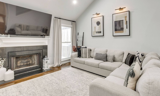 Shannon Casa | Getaway w/Home Gym & Theater Room in Hoover Area