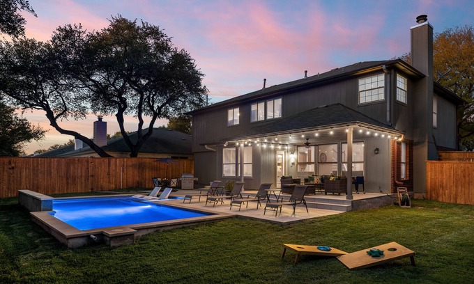 Hunter's Chase Casa | Getaway with Pool, Hot Tub, Arcade & 7 Bedrooms