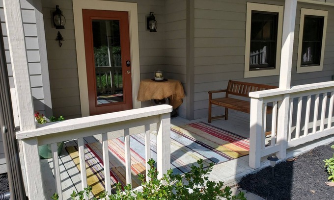 Scottsville Apartamento | Ghost Pine Studio, Scottsville 1 Bedroom Retreat