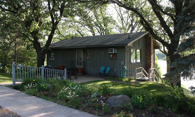 Glenwood Casa | Giant Oak Cabin - A perfect lakeside retreat