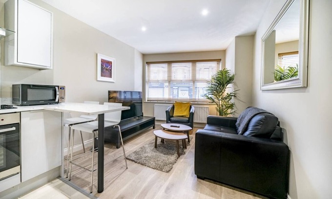Castlereagh Apartamento | Giants Causeway - 1bd Ap (Gold Short Term Stays)