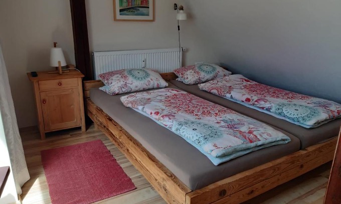 Stetten Apartamento | Giebelzimmer mit Weinbergblick