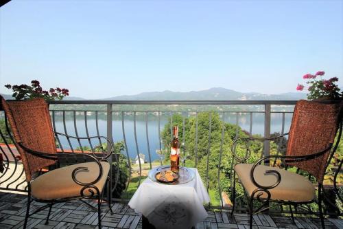 Corconio Apartamento | Giglio vista lago d'Orta con vasca idro