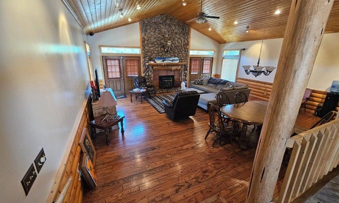 Uinta County Cabina | Gilbert Creek Lodge, your home away from home in the Uinta Mountains!